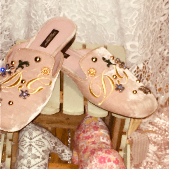D&G Velvet Slipper Sandals - Picture 6 of 8